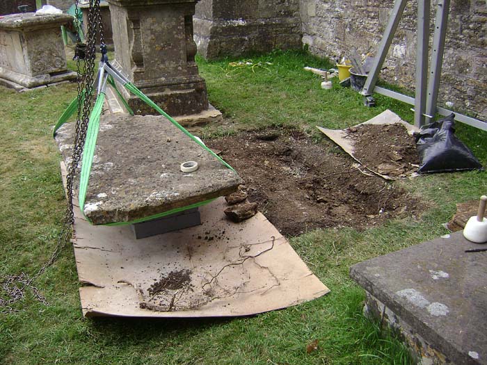 Tomb 5 - St. James West Littleton